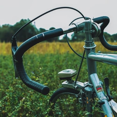Bicycle Handlebars: Why are they so low?
